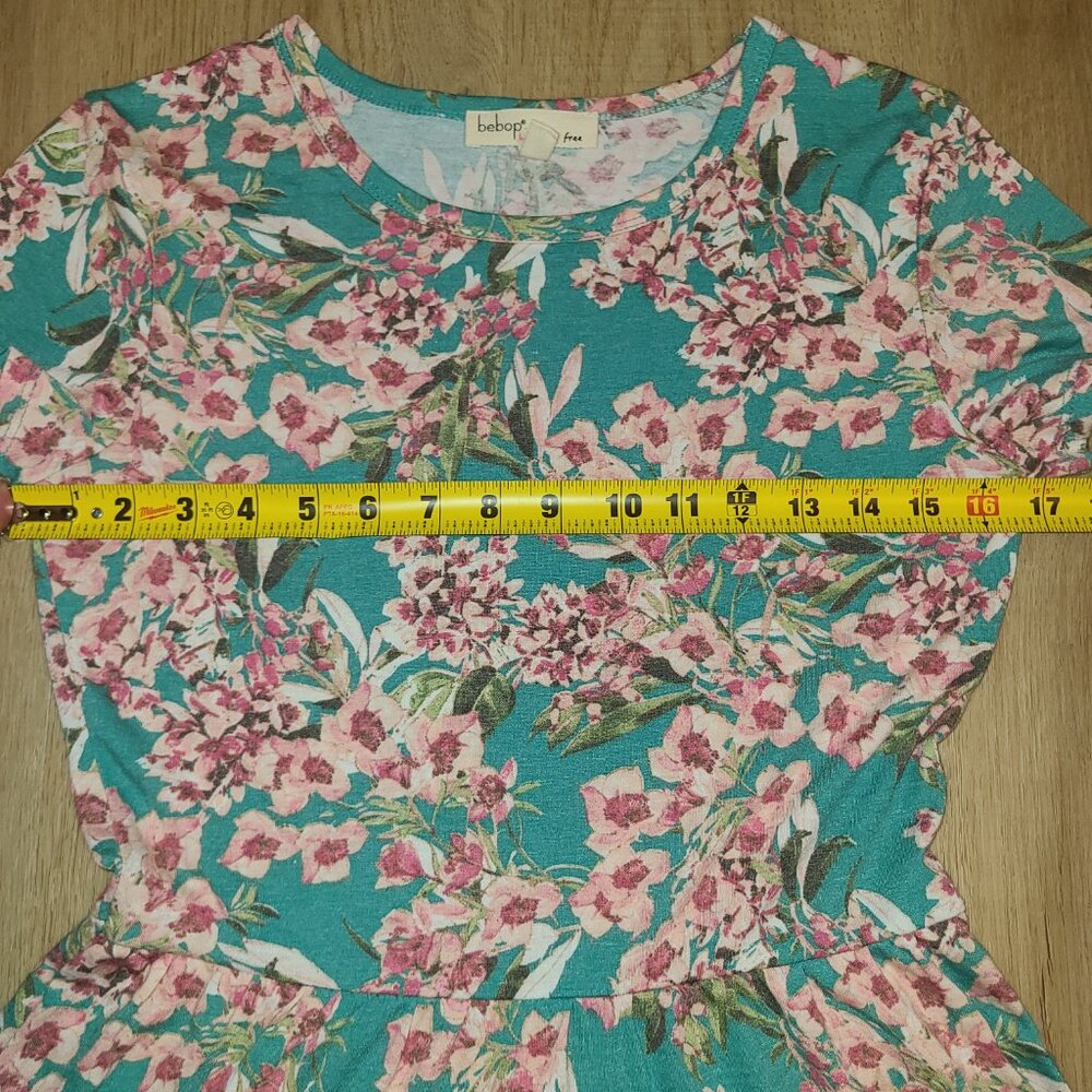 BEBOP Green Short Sleeve Above The Knee Dress - Picture 10 of 13